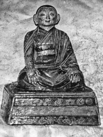 Left-Patrul Rinpoche Statue