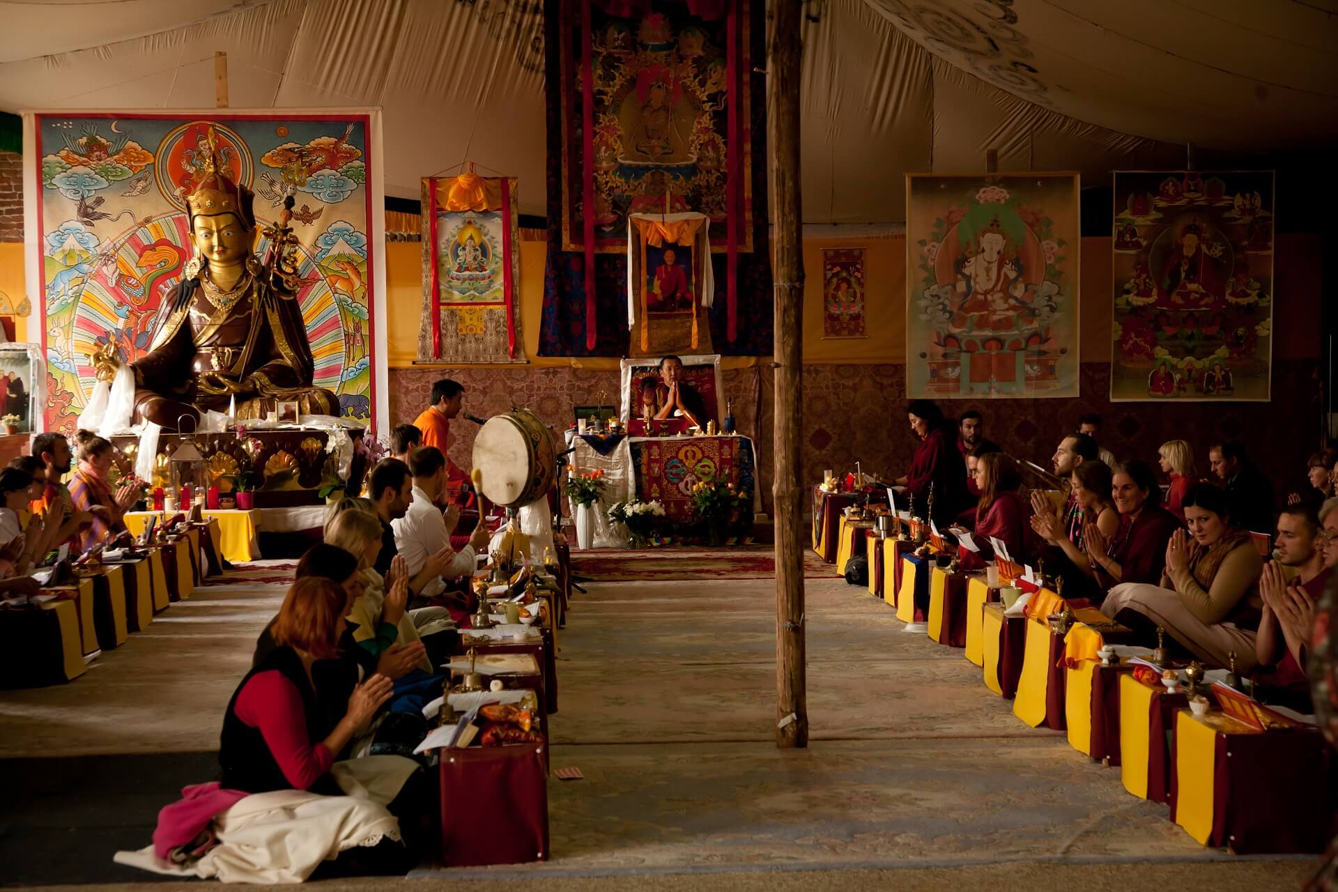 Patrul Rinpoche engaging students